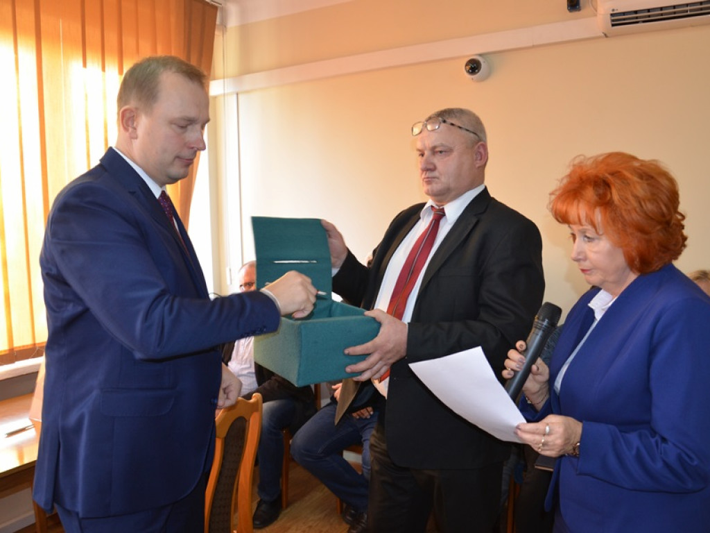 Jarosław Papuga zaprzysiężony na wójta gminy Nieborów