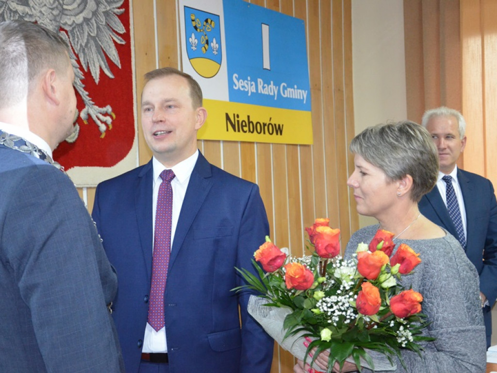 Jarosław Papuga zaprzysiężony na wójta gminy Nieborów