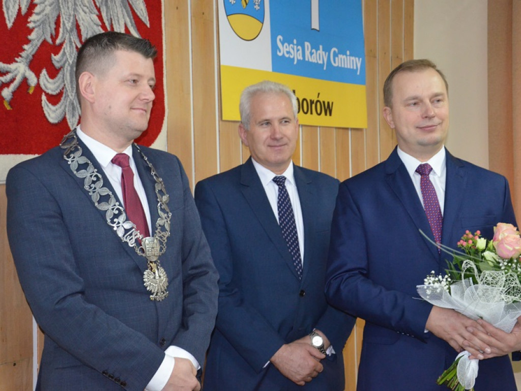 Jarosław Papuga zaprzysiężony na wójta gminy Nieborów