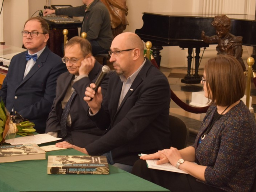Pełna sala na promocji antologii Mariana Moskwy