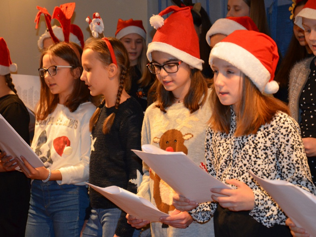 Młodzież przygotowała koncert charytatywny w Bolimowie