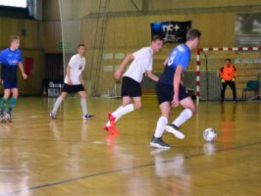 Start na mecie po 3. kolejce III ligi pierwszy