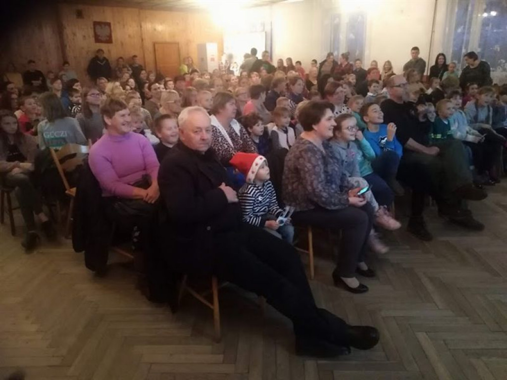 Mikołaj z elfami zawitali do Chąśna Drugiego