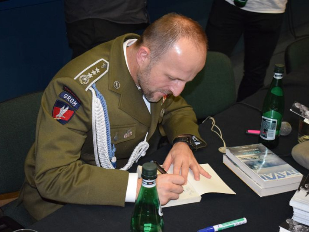 Operator GROM opowiadał o sobie i o jednostce w kinie Fenix