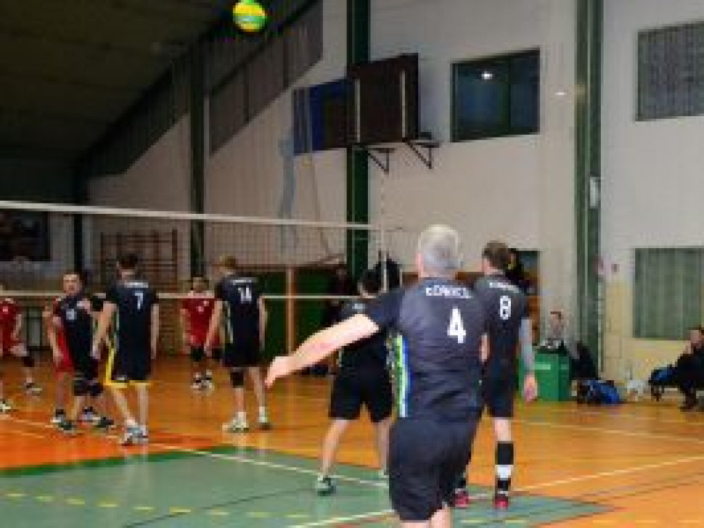 Awanturnik nadal niepokonany!