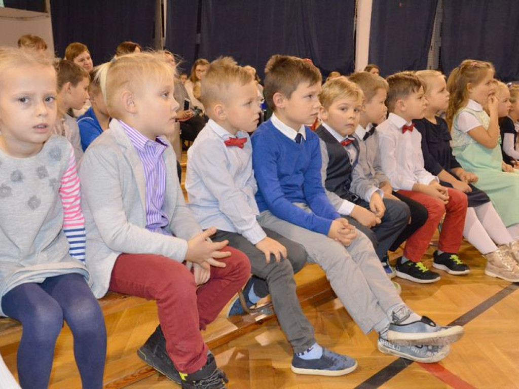 Jasełka z kiermaszem i licytacją świątecznych ozdób
