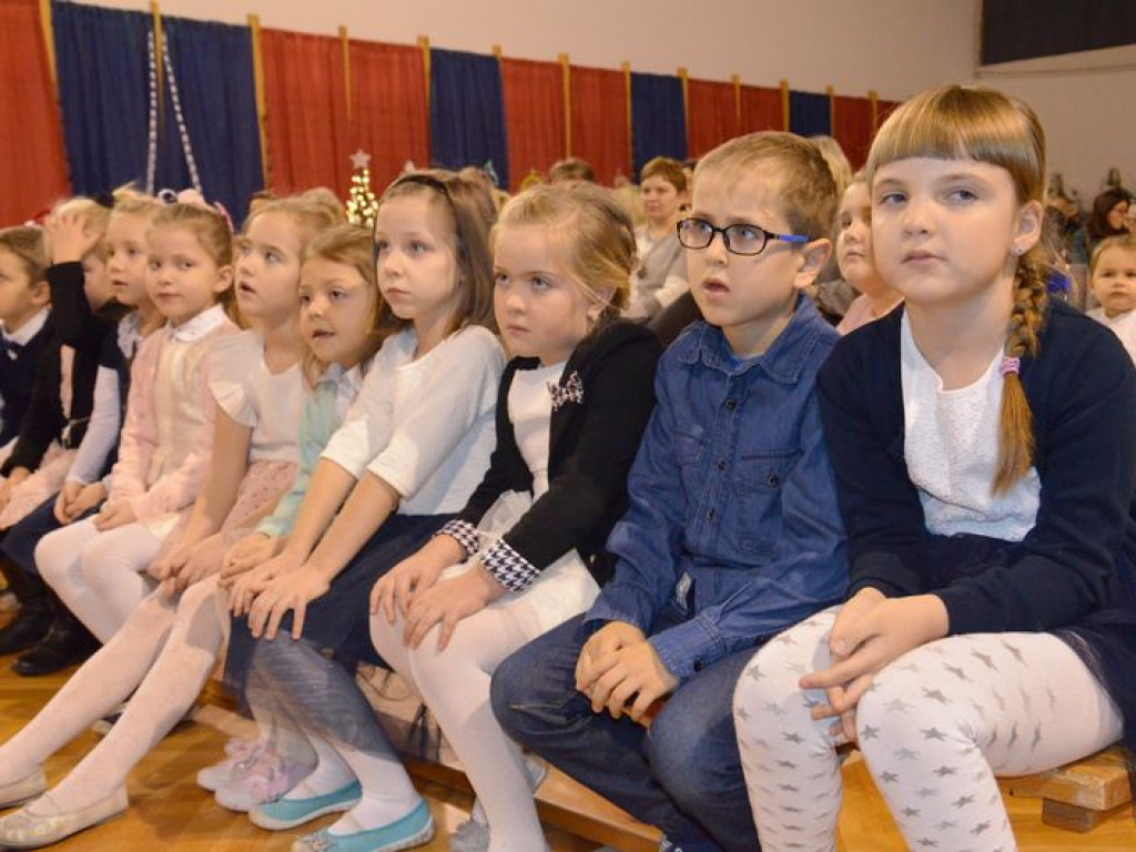 Jasełka z kiermaszem i licytacją świątecznych ozdób