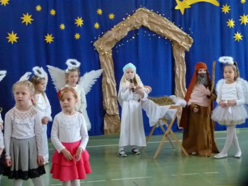 Najpiękniejsze kolędy na jasełkach w Domaniewicach