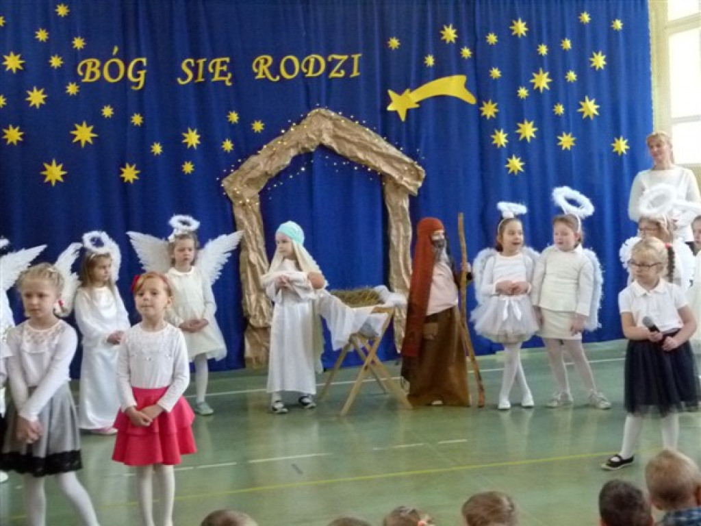 Najpiękniejsze kolędy na jasełkach w Domaniewicach