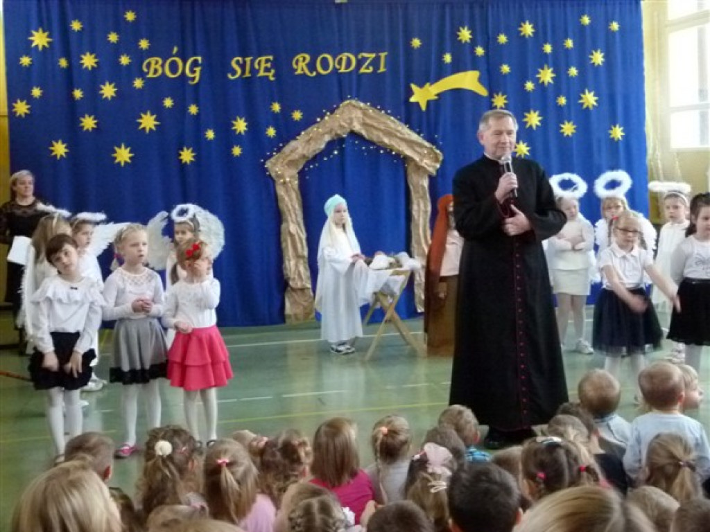 Najpiękniejsze kolędy na jasełkach w Domaniewicach