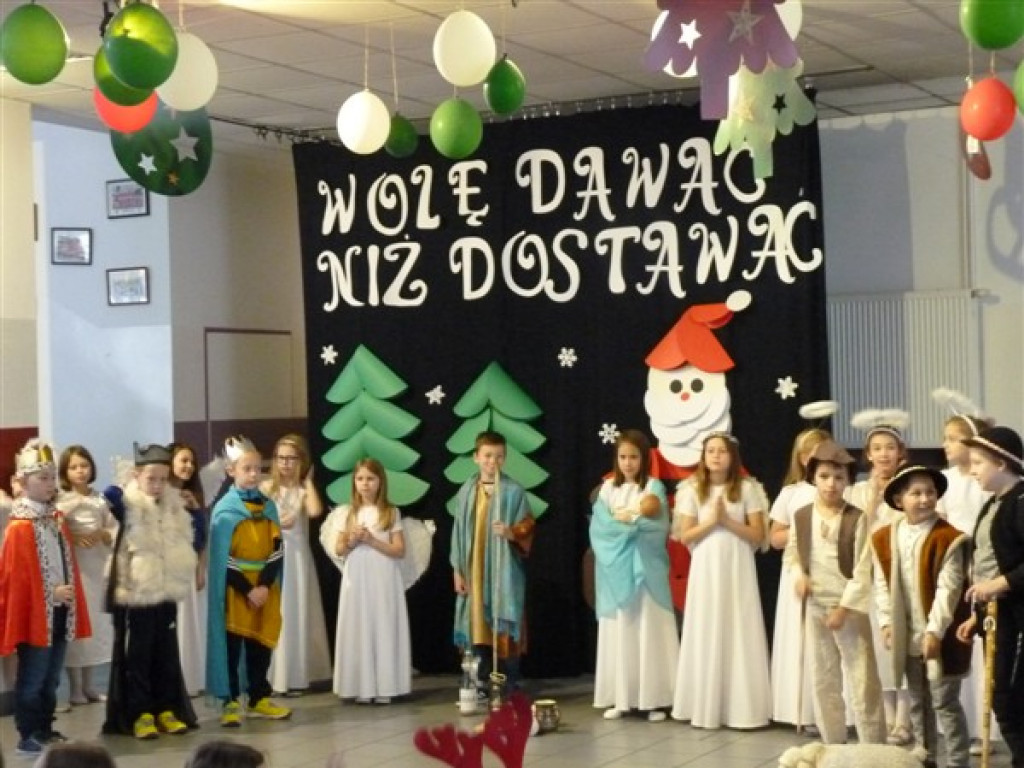 Głowno: Uczniowie SP nr 2 wolą dawać niż dostawać