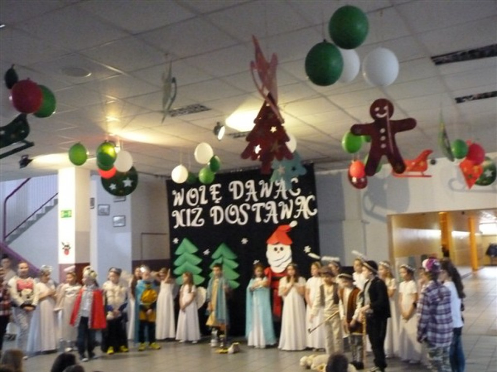 Głowno: Uczniowie SP nr 2 wolą dawać niż dostawać