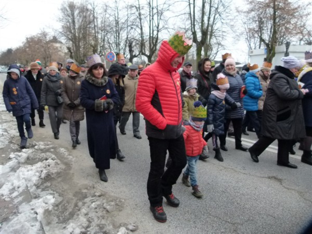 Orszak Trzech Króli przeszedł ulicami Głowna