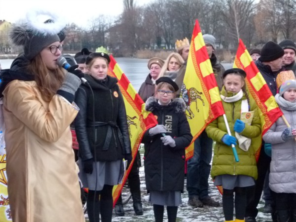 Orszak Trzech Króli przeszedł ulicami Głowna