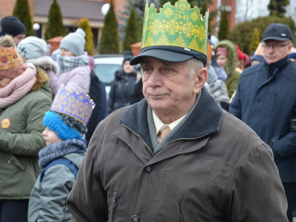 Orszak Trzech Króli przeszedł ulicami Łowicza [zdjęcia i filmy]
