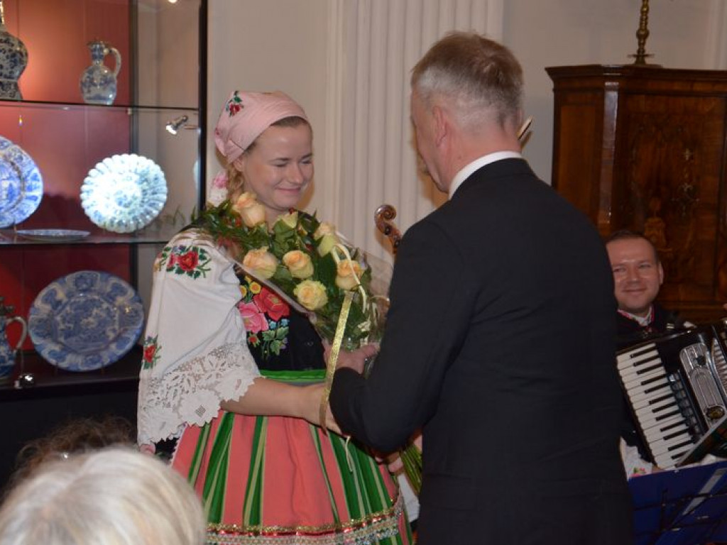 Koderki zaśpiewały kolędy [zdjęcia i filmy]
