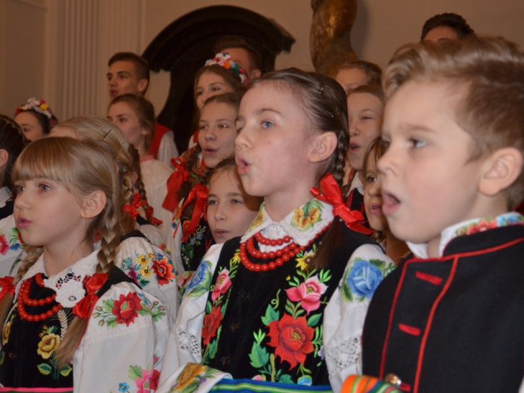 Koderki zaśpiewały kolędy [zdjęcia i filmy]