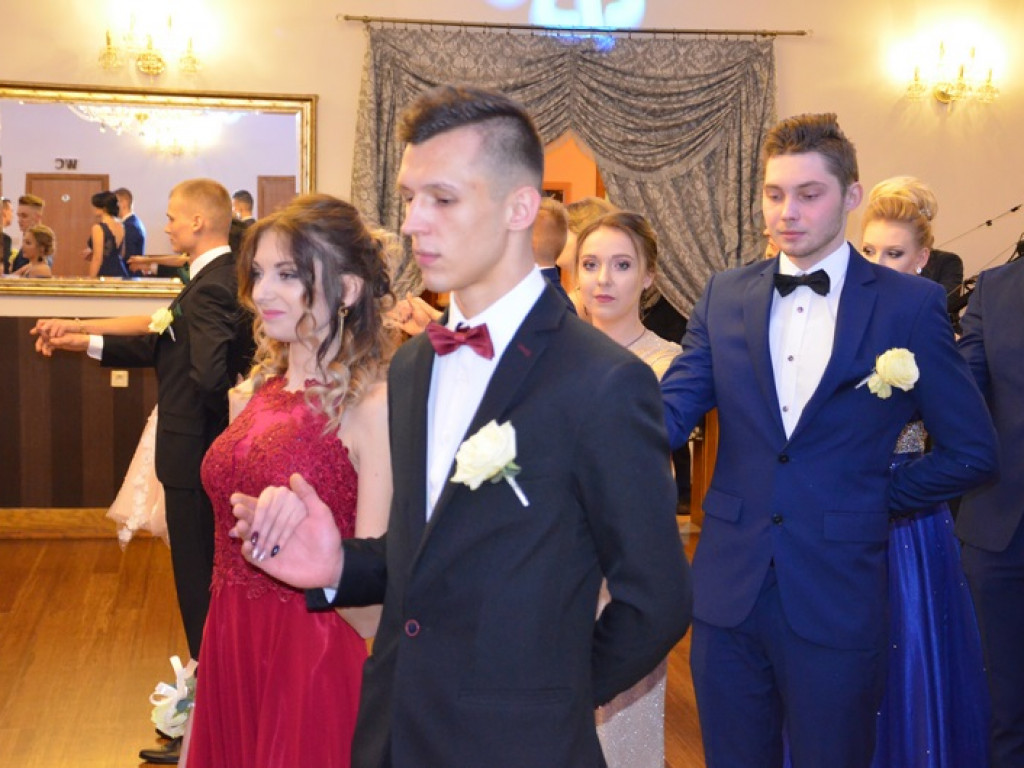 Trwa studniówka ZSP nr 3 w Łowiczu