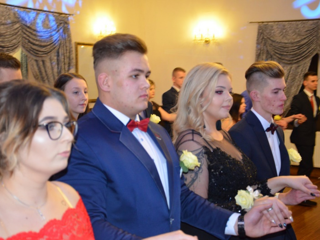 Trwa studniówka ZSP nr 3 w Łowiczu
