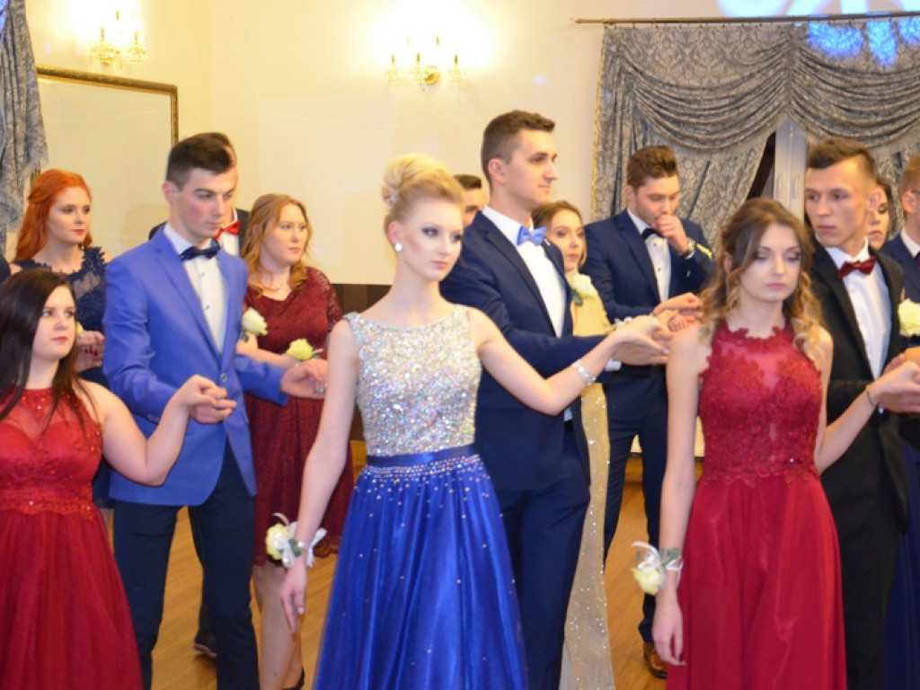 Trwa studniówka ZSP nr 3 w Łowiczu