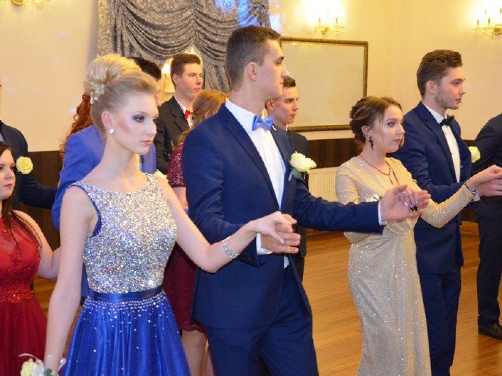 Trwa studniówka ZSP nr 3 w Łowiczu