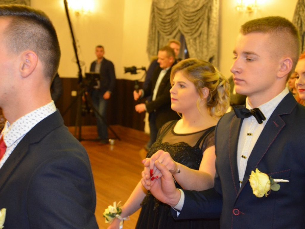 Trwa studniówka ZSP nr 3 w Łowiczu