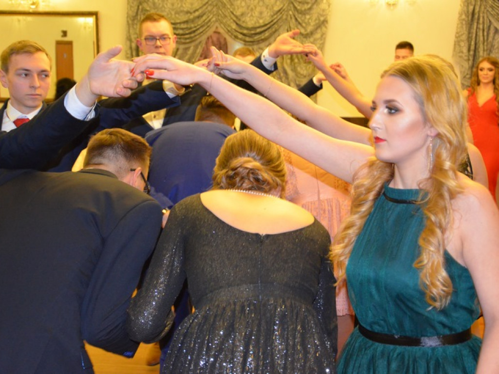 Trwa studniówka ZSP nr 3 w Łowiczu