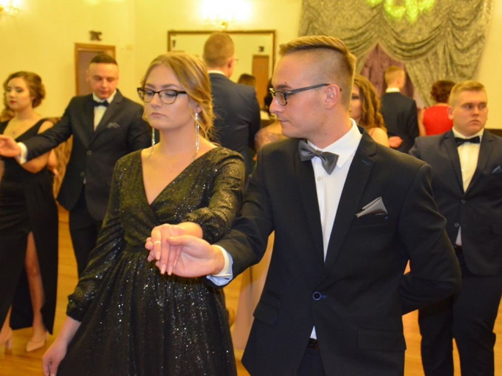 Trwa studniówka ZSP nr 3 w Łowiczu