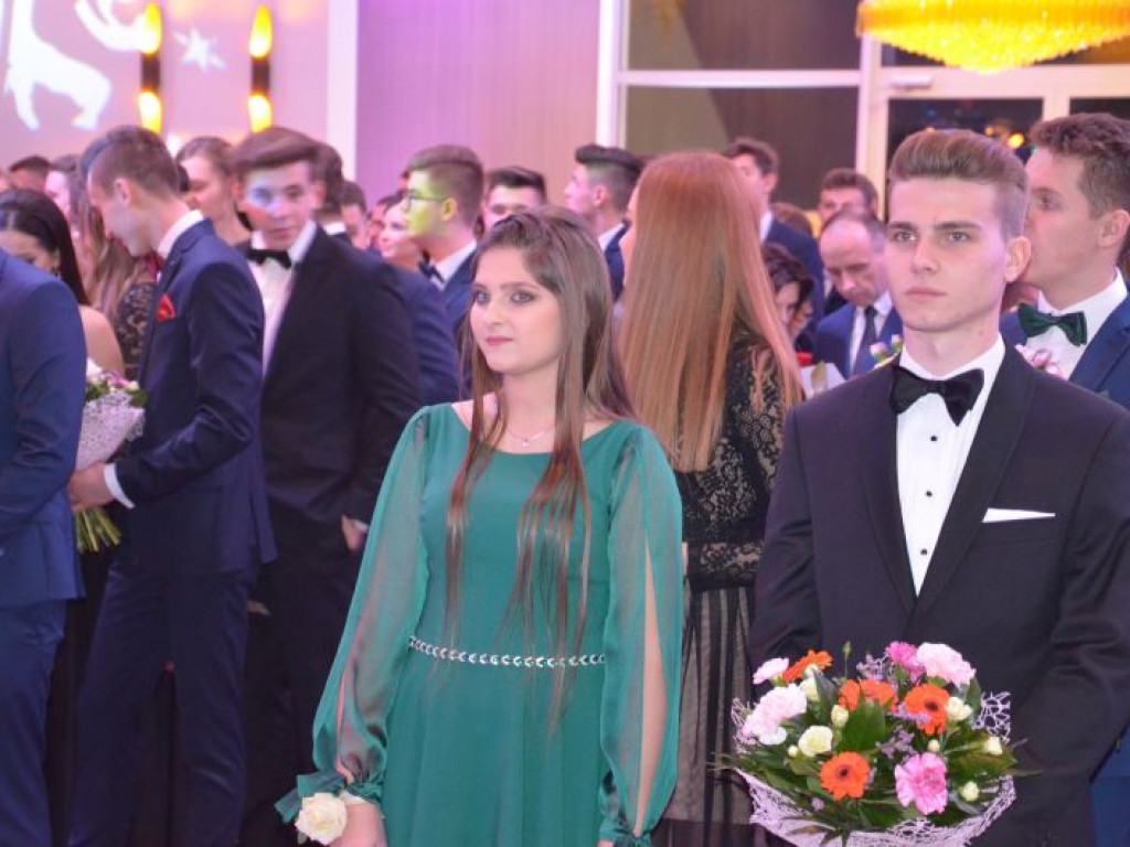 Studniówka łowickiego 
