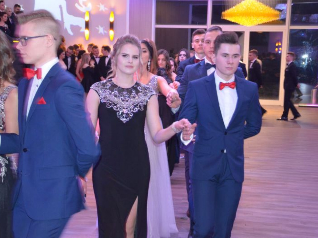 Studniówka łowickiego 