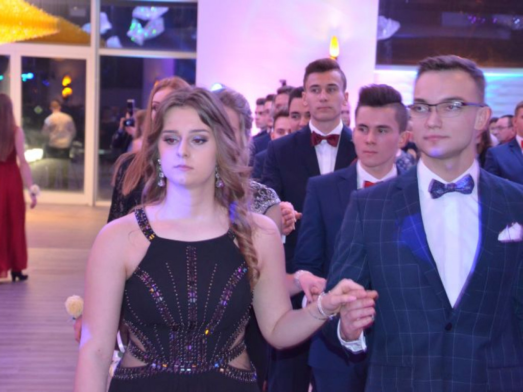 Studniówka łowickiego 