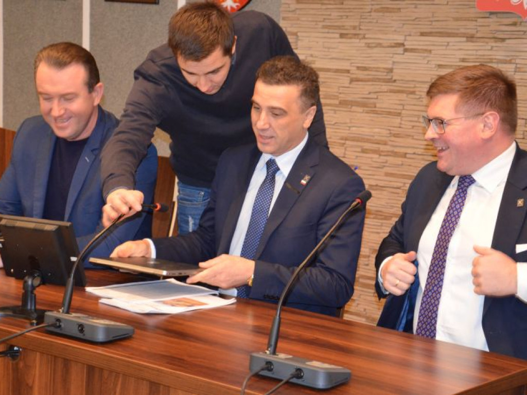 Rolnicy i parlamentarzyści rozmawiali z łowickimi rolnikami