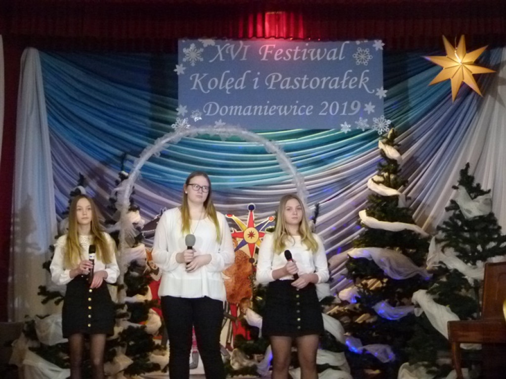 Kolędowania w Domaniewicach ciąg dalszy