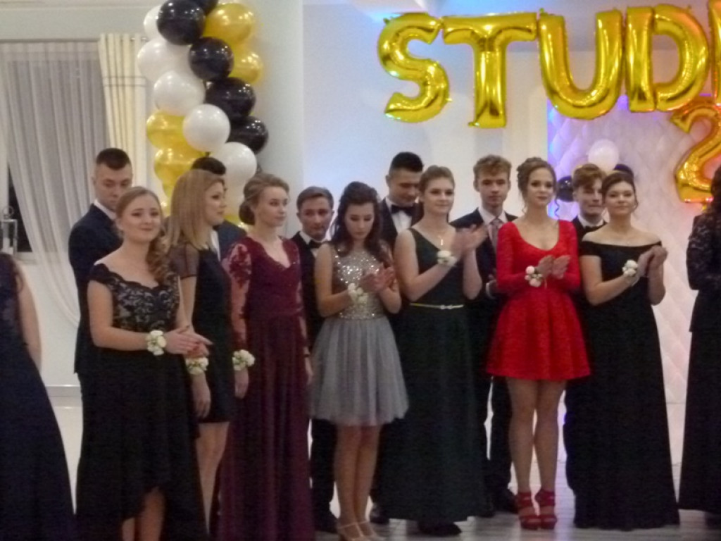 Studniówka maturzystów z ZSL-G w Głownie
