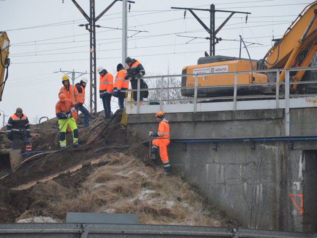 Rozpoczęła się rozbiórka połowy tunelu nad Zwierzyńcem