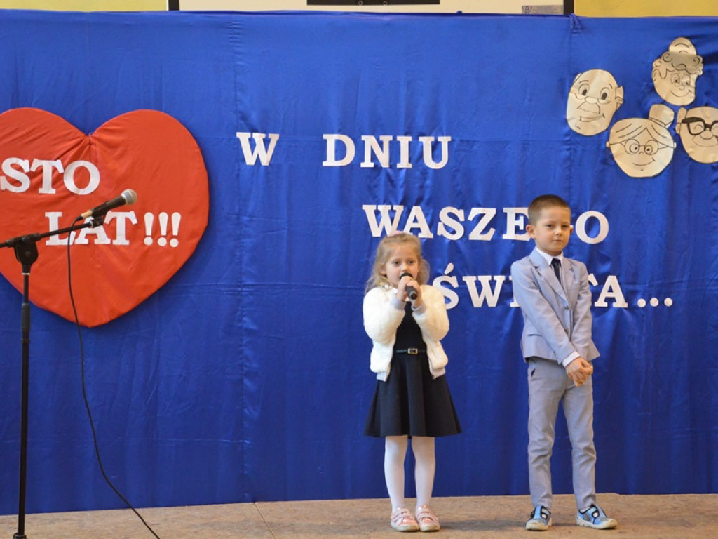Dzień Babci i Dziadka w Dąbkowicach