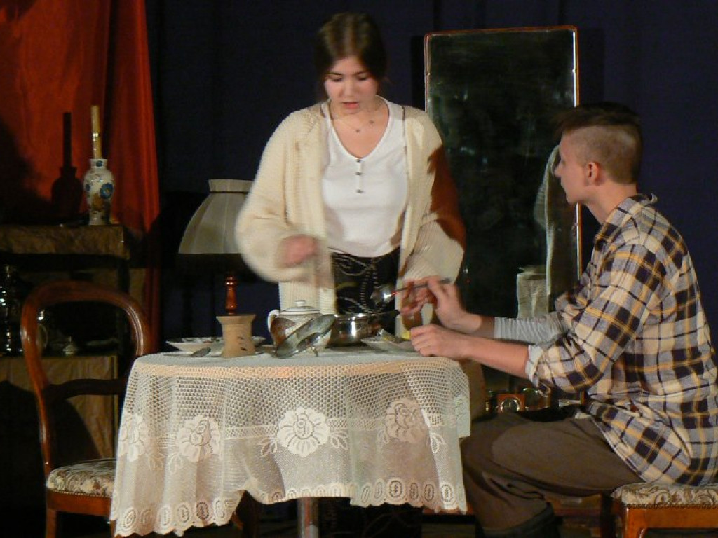 Głowno: porywający spektakl i otwarcie sali teatralnej w ZSLG