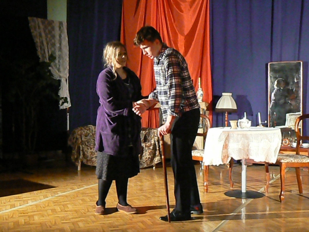 Głowno: porywający spektakl i otwarcie sali teatralnej w ZSLG