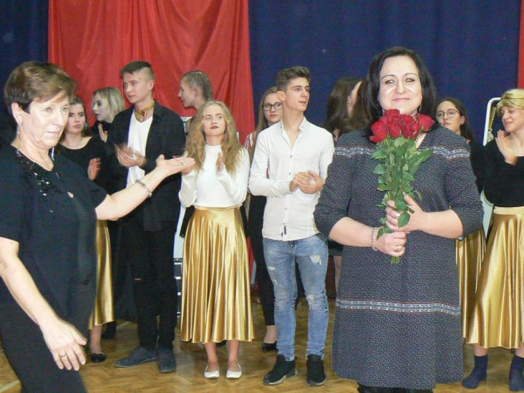 Głowno: porywający spektakl i otwarcie sali teatralnej w ZSLG