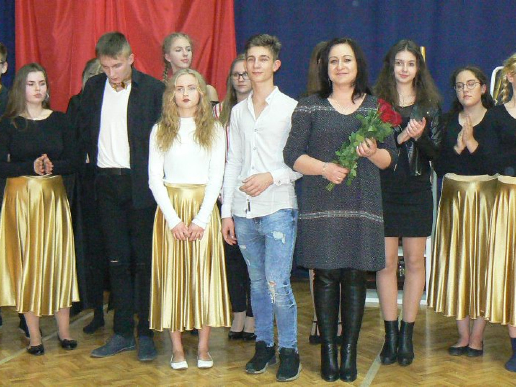 Głowno: porywający spektakl i otwarcie sali teatralnej w ZSLG