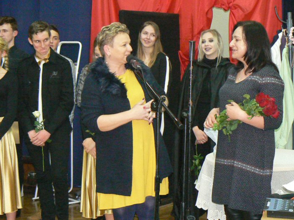 Głowno: porywający spektakl i otwarcie sali teatralnej w ZSLG