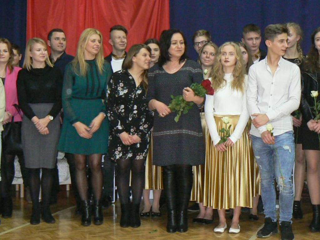 Głowno: porywający spektakl i otwarcie sali teatralnej w ZSLG
