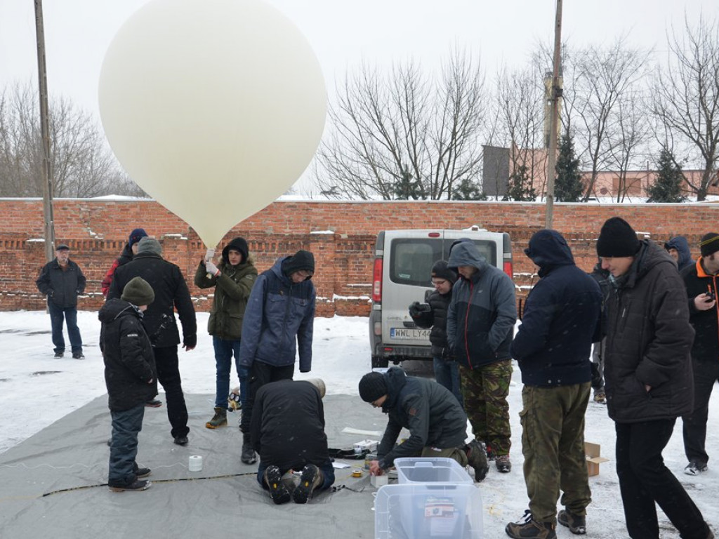 Krótkofalowcy wysłali balon do stratosfery