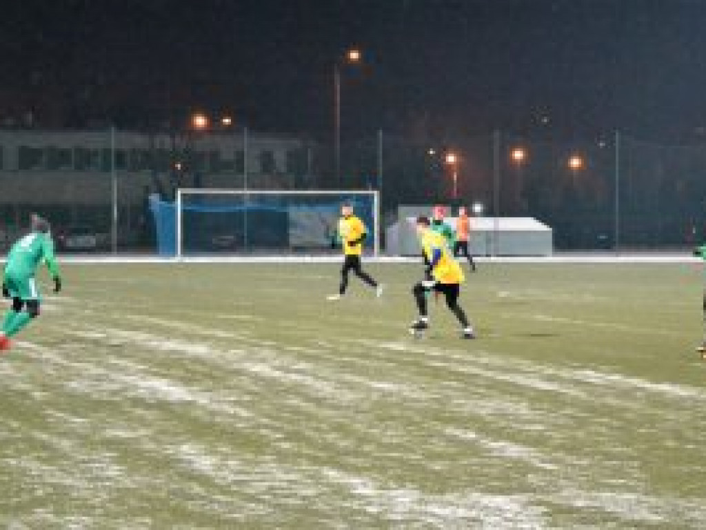 Mecz sparingowy na inaugurację sezonu Pelikan przegrał