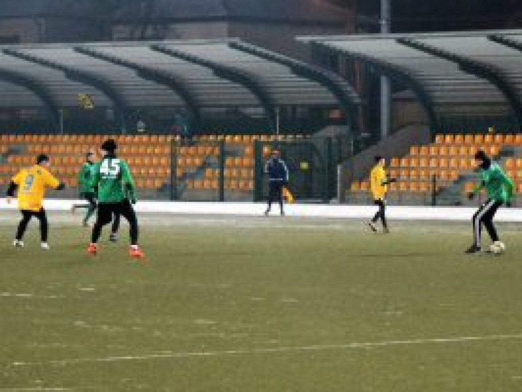 Mecz sparingowy na inaugurację sezonu Pelikan przegrał