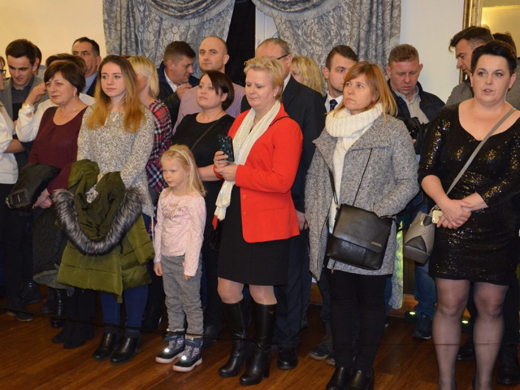 Studniówka II LO w sali Telimena [zdjęcia]
