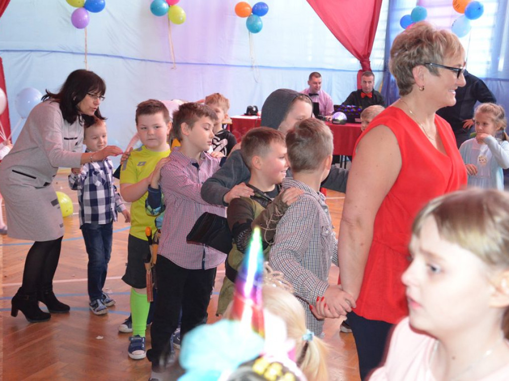 Sobota pod znakiem balów karnawałowych