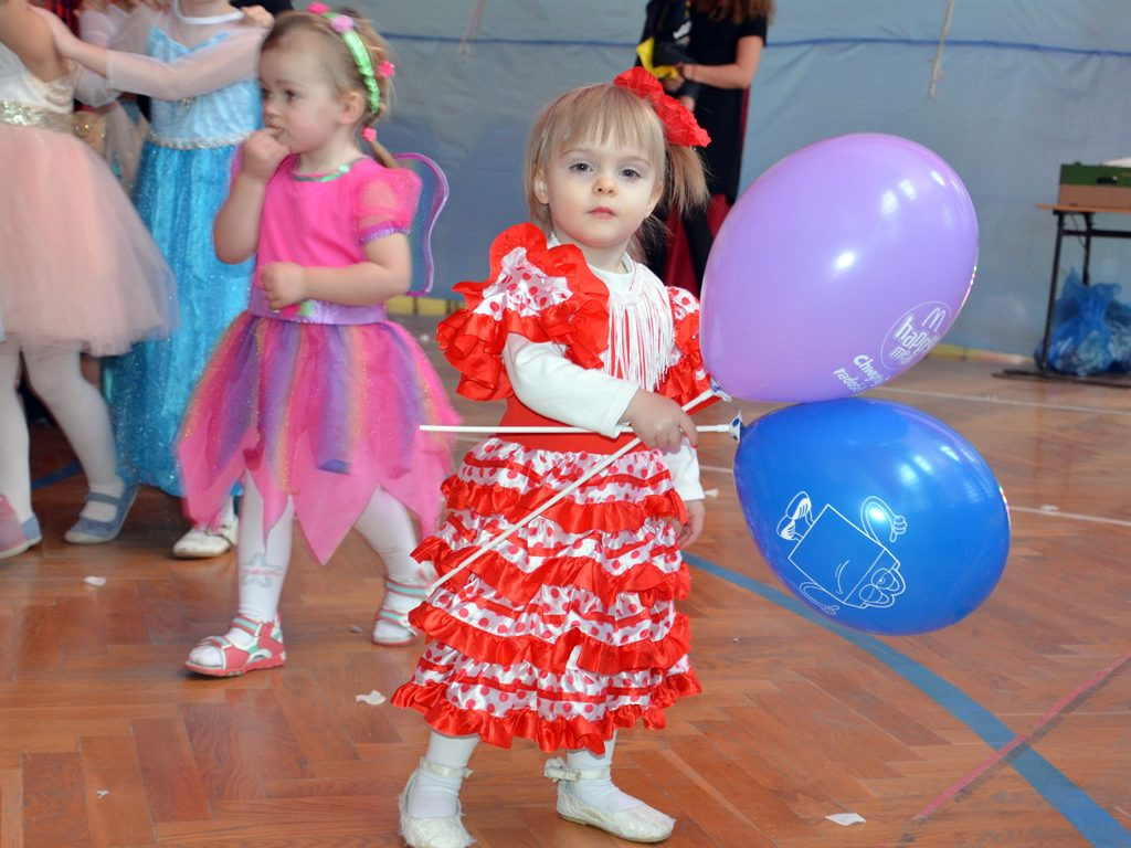 Sobota pod znakiem balów karnawałowych