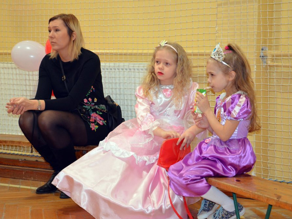 Sobota pod znakiem balów karnawałowych
