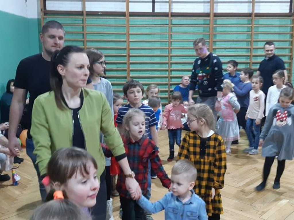 Sobota pod znakiem balów karnawałowych